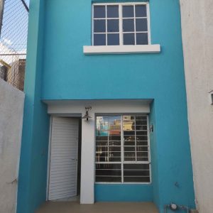 Casa en renta Lomas de Zapopan 2 recámaras | Cochera