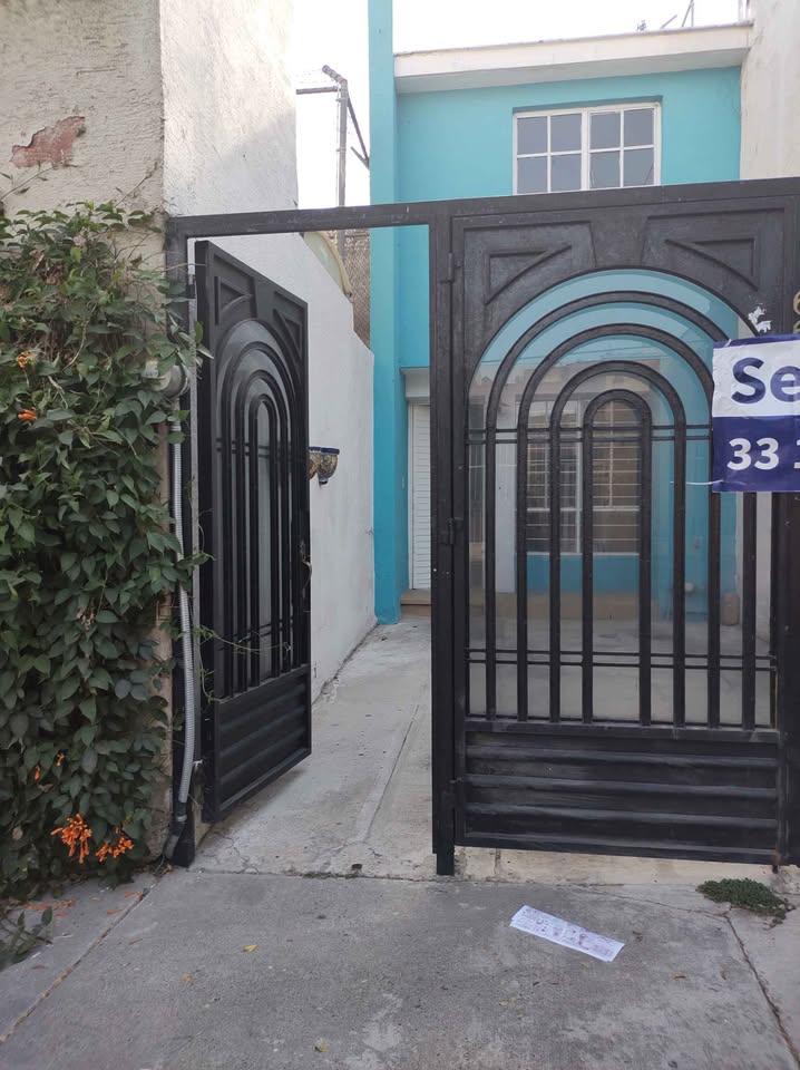 Casa en renta Lomas de Zapopan 2 recámaras | Cochera - Imagen 3