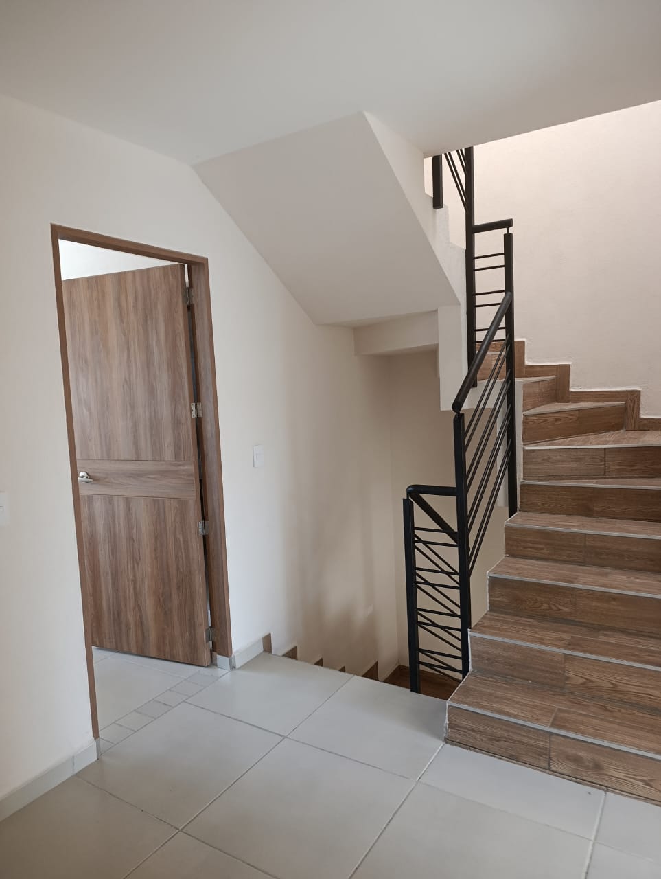 Casa nueva en renta cerca del Iteso | 3 habitaciones con baño, muy equipada. - Imagen 10